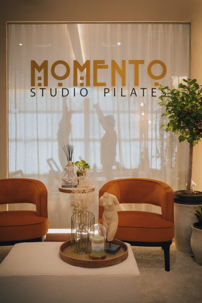Zona de recepción de Momento Studio Pilates en Málaga